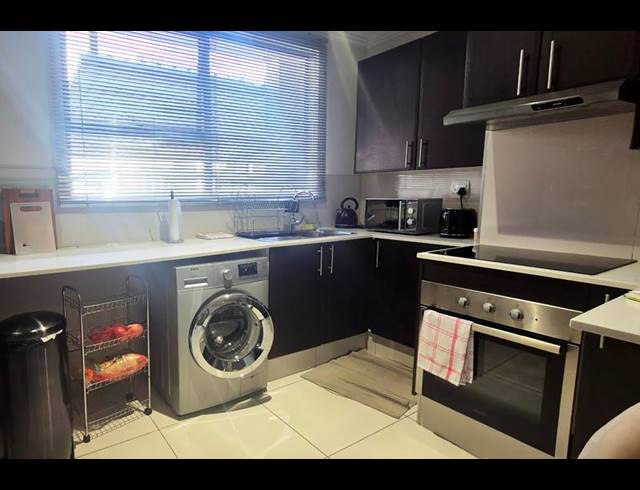 1 BEDROOM APARTMENT FOR SALE IN MORNINGSIDE